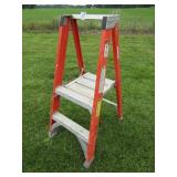 KELLER 2 STEP COMMERICAL WORK LADDER