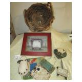 COUNTRY DECOR; BASKET W/ BIRD NEST