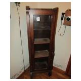 EARLY 1900'S OAK CHIMNEY DISPLAY CABINET