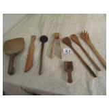 8 OLD TREENWARE PIECES