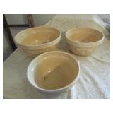 SET OF 3 NESTING BOWLS 7,810' - YELLOWARE