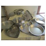 12 CAKE BAKEWARE