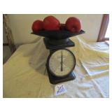 COUNTRY AMERICAN FAMILY SCALES W/ APPLES