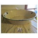 CREAM & GREEN DISH PAN W/ 2 SIDE HANDLES