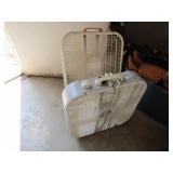 2 BOX FANS