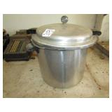 MIRRO MATIC 22 PRESSURE CANNER