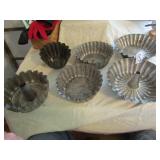 6 TIN JELLO MOLDS