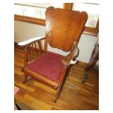 VINTAGE ROCKING CHAIR
