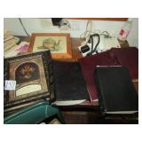 4 RELIGIOUS REF. BOOKS ; PASTOR PLAQUE