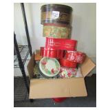 VINTAGE TINS ; CHRISTMAS DECOR