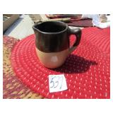 SMALL BROWN & WHITE STONE CREAMER