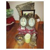 PICTURES ; DECOR ; CANDLES ; LIGHTS