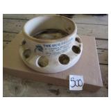 THE UCO FEEDER STONEWARE FOR WATER ,MILK,