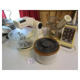SUN BEAM MIXER ; HAMILTIN BEACH FOOD PROCESSOR