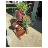 WOOD STAND ; GREEN BASKET ; DECOR