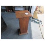 OAK FERN STAND