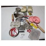 CHILD'S DINNERWARE