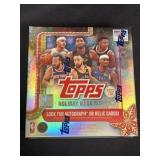 Topps 2025-26 Holiday Basketball Mega Box
