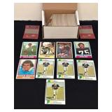 (200) 1970s Football Trading Cards