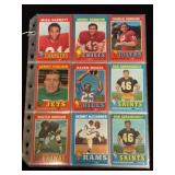 (45) 1971 Topps NFL Football Cards