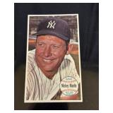1964 Topps Giants Mickey Mantle Card #25