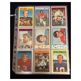 (45) 1972 Topps Football Trading Cards
