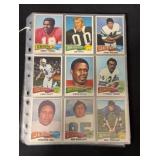 (90) 1975 Topps Football Cards with Stars