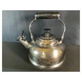 Le Creuset Tea Pot