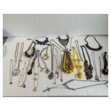 Lot of 30 Pcs Necklaces Earrings Pendant