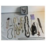 Large Lot 20 of Vintage Necklaces