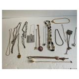 Lot of 16 Necklaces