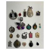 Lot of 20 Pendants