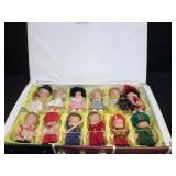 Peewee Village Dolls in Carrying Case