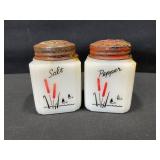 Salt and Pepper Shaker