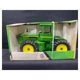 John Deere Die Cast Metal Tractor 1/16 Scale