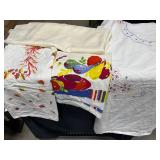 Vintage Tableclothï¿½s & Sheet Lot