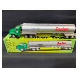 Sinclair Tanker Truck with Box 1995