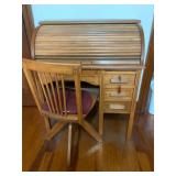 Roll Top Desk & Chair with Key