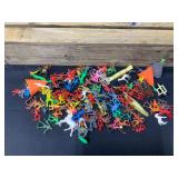 Cowboyï¿½s and Indianï¿½s Toy Lot