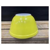 Pyrex Yellow 1.5 Pint Bowl