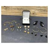 Jewelry Lot of Earrings
