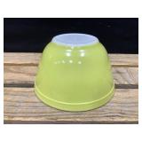 Pyrex 1.5 Pint Yellow Mixing Bowl