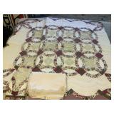 Bedspread Quilt with Scalloped Edges