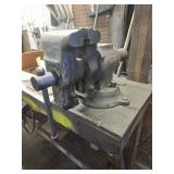 Heavy-Duty Bench Vise