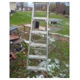 5ï¿½ Aluminum Step Ladder