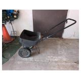 Scotts Turf Builder EdgeGuard Spreader