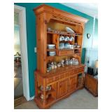 Singer China Hutch 82x60x18in