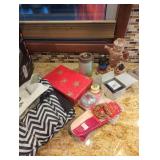 Miscellaneous Decorative Items