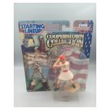1999 Pepper Davis Starting Lineup Figure