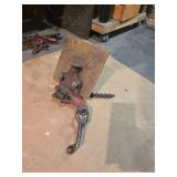 Heavy-Duty Chain Pipe Vise